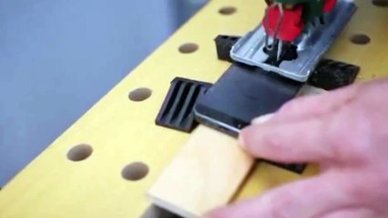 Après la séparation, il découpe en deux toutes les affaires du couple