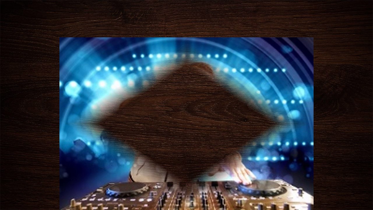 Wedding Ceremony With An Expert Disc Jockey