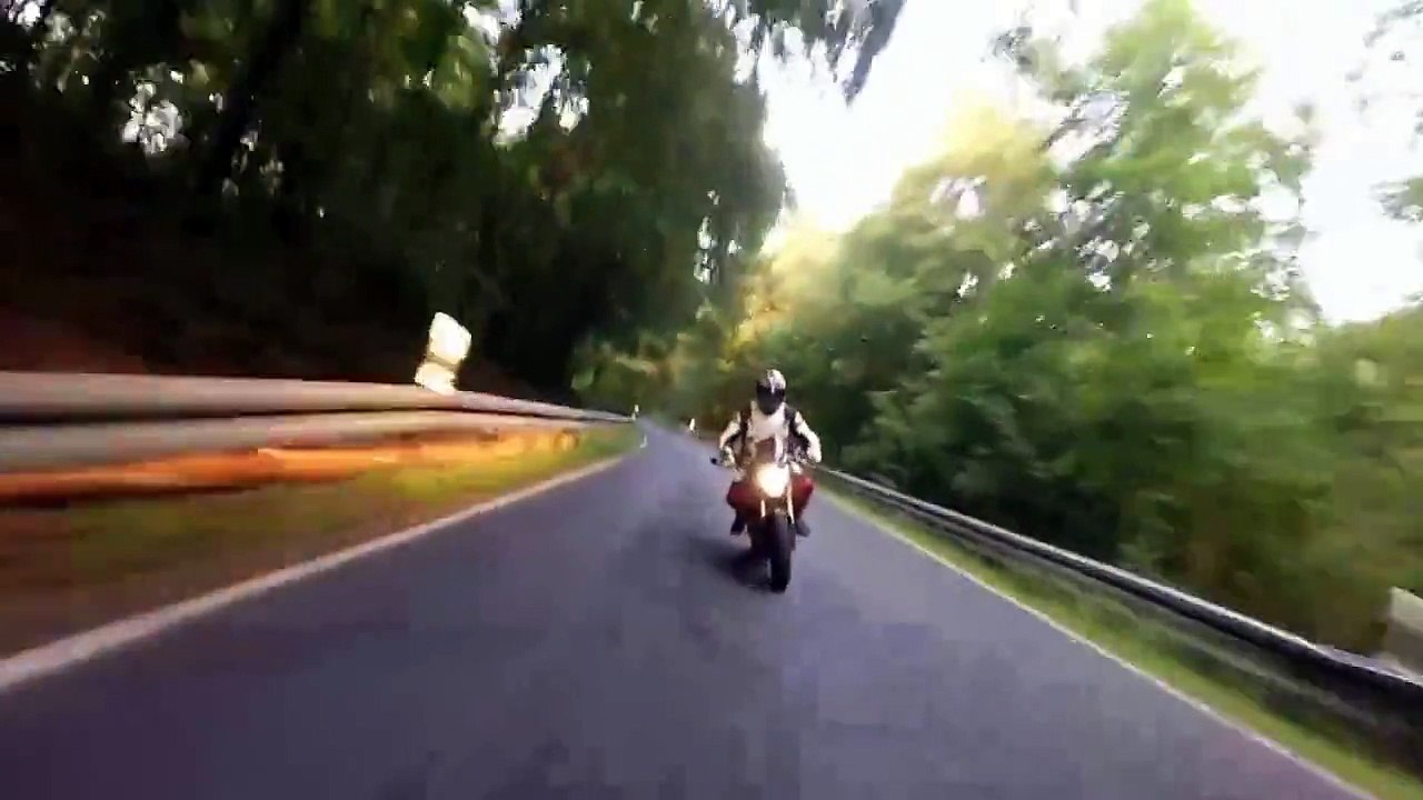 Ducati Monster 1100 EVO Remus Wheelie