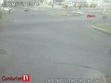 Emniyet kemeri takmayan sürücünün öldüğü kaza kamerada