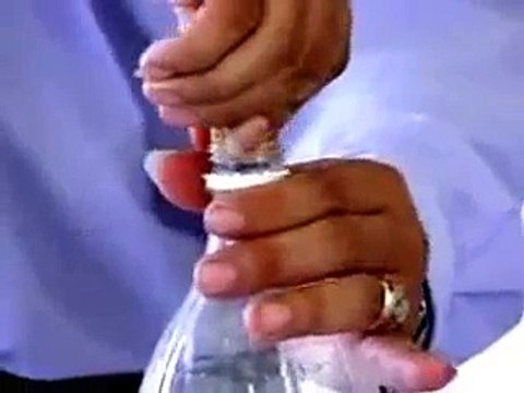 Making a Simple Water Rocket (Newton's Third law) | physics experiments for high school,