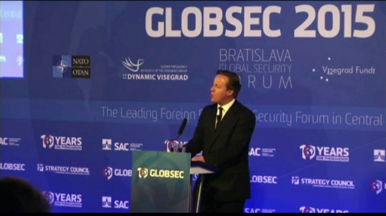 PM warns of 'quietly condoning' IS