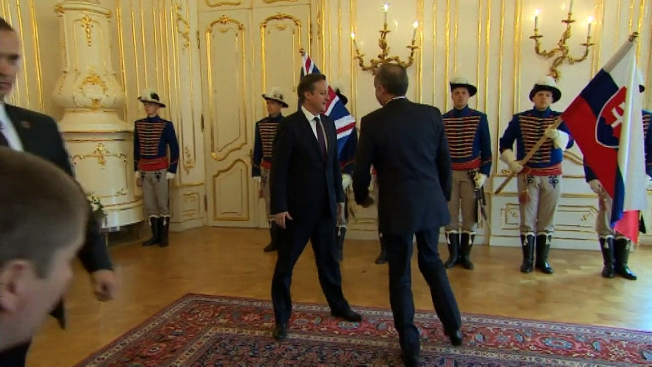 PM holds talks with Slovak premier