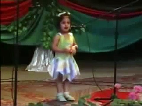 Beautiful Dancing Baby Small Baby Dancing and Singing