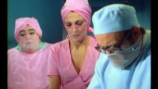 Los doctores las prefieren desnudas Alberto Olmedo Jorge Porcel hd