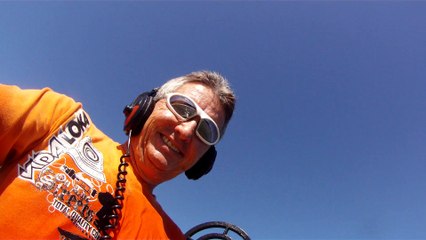 CAMINHADA NAS ONDAS E NOS MARES RICOS, VIDA, VIVA A VIDA, UBATUBA, SP, BRASIL, 17 DE JUNHO DE 2015, (34)