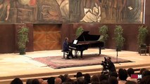 Riccardo Muti al pianoforte spiega 