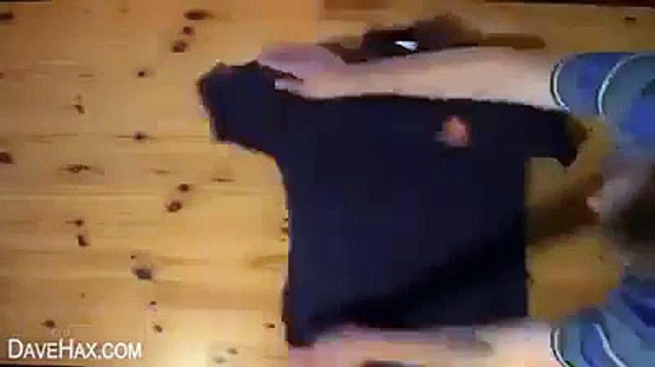 Fold the shirts in just 2 seconds