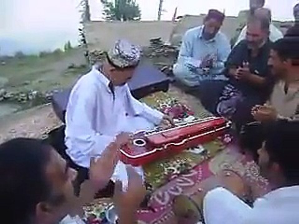 ھزارہ کی بلند ترین چوٹی سری (علاقہ تناول) پر ایک خوبصورت محفل کا منظر !!