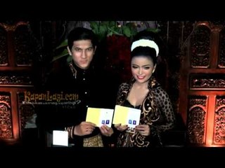 Ibadah Umrah Tantri Kotak dan Suami Sekalian Honey Moon