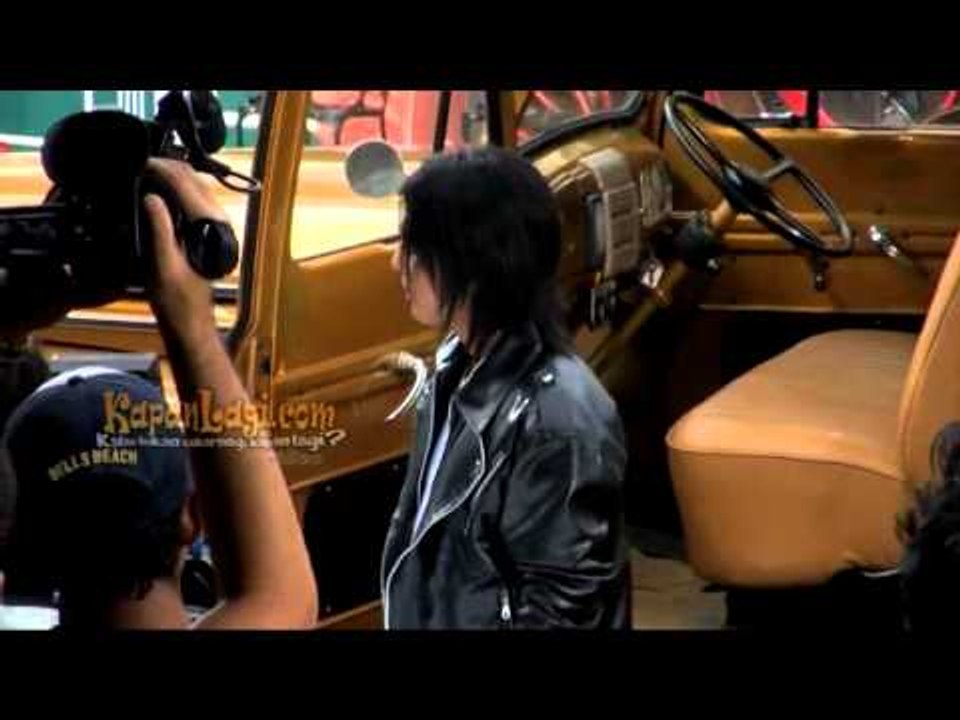 Charly Setia Band Konser Sekaligus Berburu Batu Akik