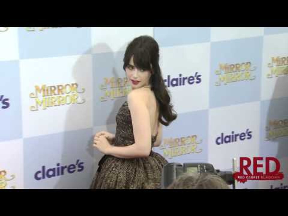 Lily Collins BEAUTIFUL in Dolce & Gabbana: Mirror Mirror Premiere, Julia Roberts