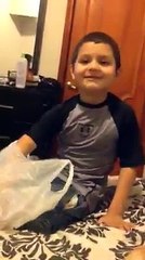 Como cando juegas charlie charlie y tienes una hermana cagasona asi como yo