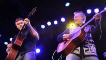 Tommy Emmanuel and Joe Robinson Classical Gas