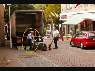 English Mini Story with Pictures - Lesson for ESL / EFL - Thirty-three