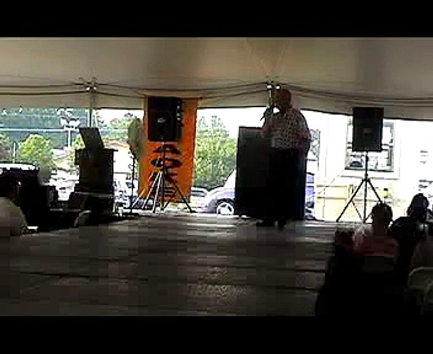 Danny McCorkle sings 'Tomorrow Never Comes' at Elvis Week 2006