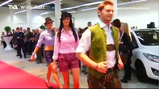 Wirkes Modenschau Jacken, Dirndl und Lederhosen