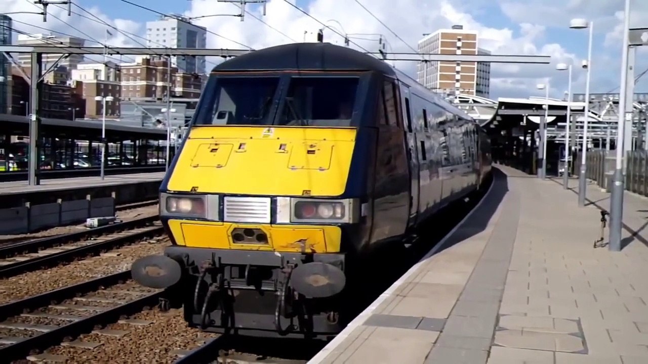 Train Horns and 2 Tones V13