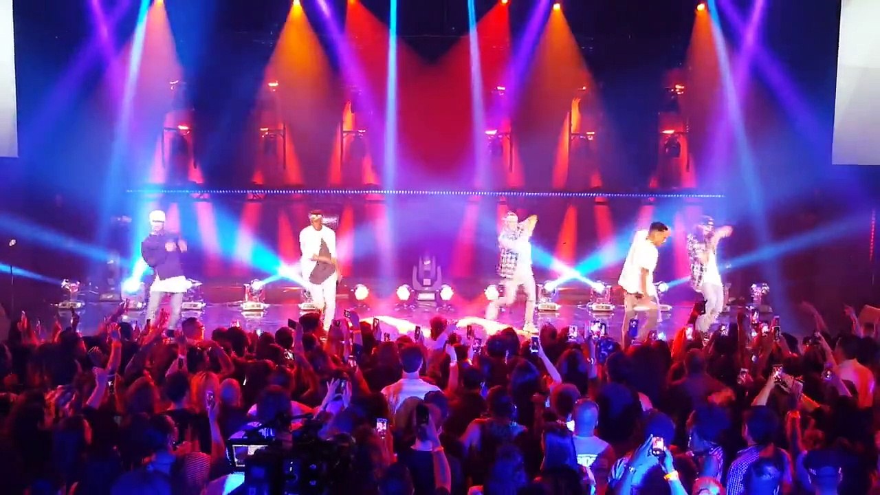 Chris Brown 'Loyal' Live
