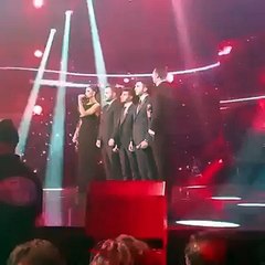 لحظة فوز حازم شريف باللقب محبوب العرب - Arab Idol