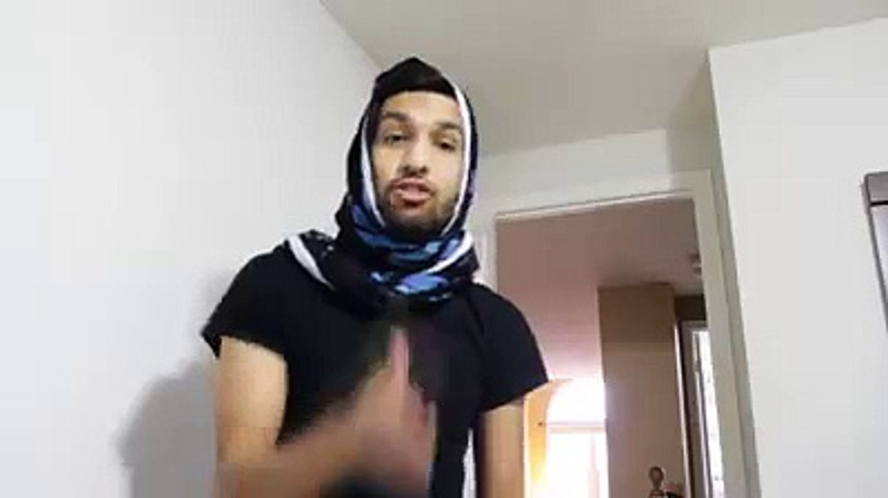 ZaidAliT-66'Brown parents blame everything on your phone!'