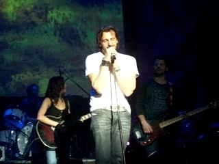 [DPT] Patrick Huard chante