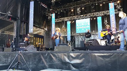 Tendance Live : Axelle Red  chauffe sa voix