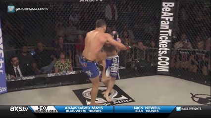 DEVASTATING KNEE KO - Nick Newell - AXS TV Exclusive