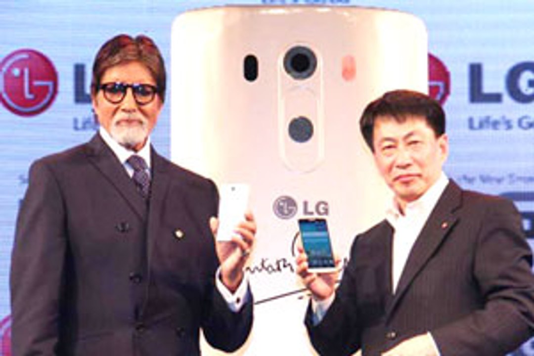 Amitabh Bachchan gets tech savvy!