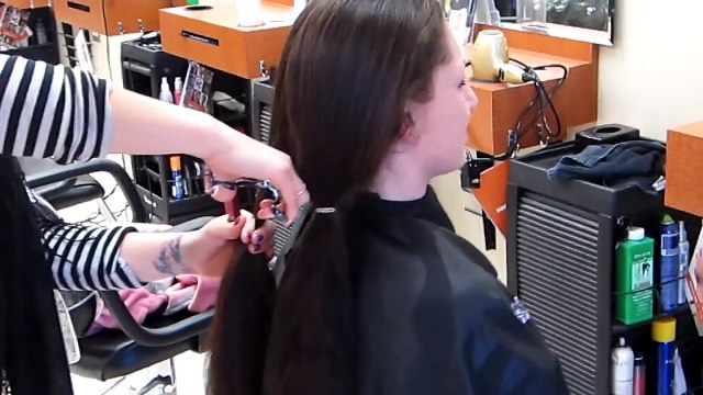 haircut on long curly hair on brunette to short frankie sandford style