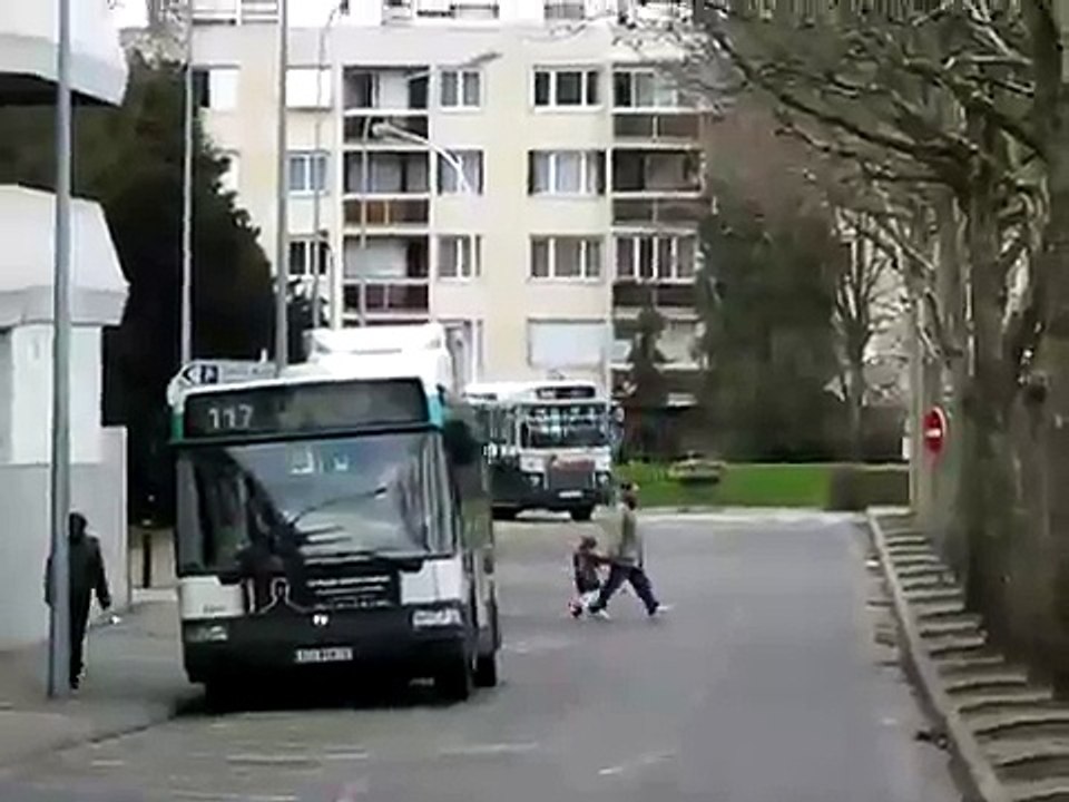 SC 10u n°9157 uo 2008 03 19 002