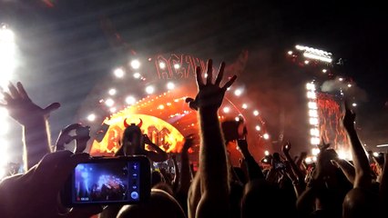 AC/DC - Highway to Hell, BARCELONA 29-05-2015 (HD)