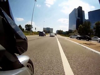 KAWASAKI Z1000 vs BMW S1000RR
