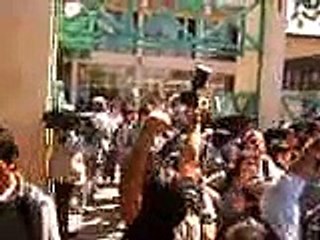 FUGA MASIVA EN REPUDIO A LA REPRESION DEL LLONA