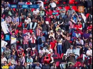 Uruguay vs. Paraguay: Lucas Barrios marcó el 1-1 de cabeza