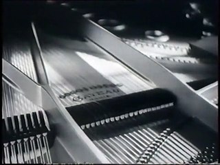 Jeune fille au jardin - Mompou - Magda Tagliafero, piano - Clotilde Sakharoff 1936