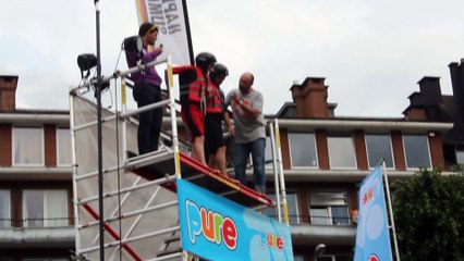 Happy Summer Blob Jump Jambes 1