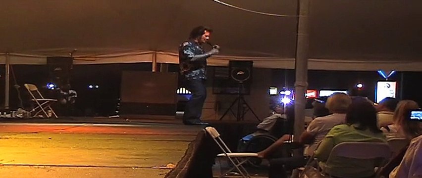 Bill J Brooks sings 'Patch it Up' Elvis Week 2006