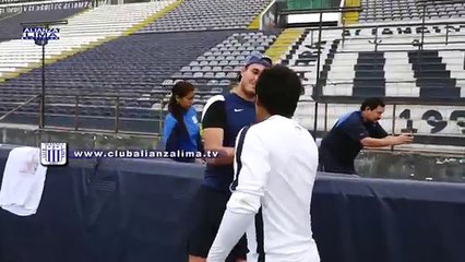 Alianza Lima: ¿qué recibió George Forsyth por su cumpleaños? (VIDEO)