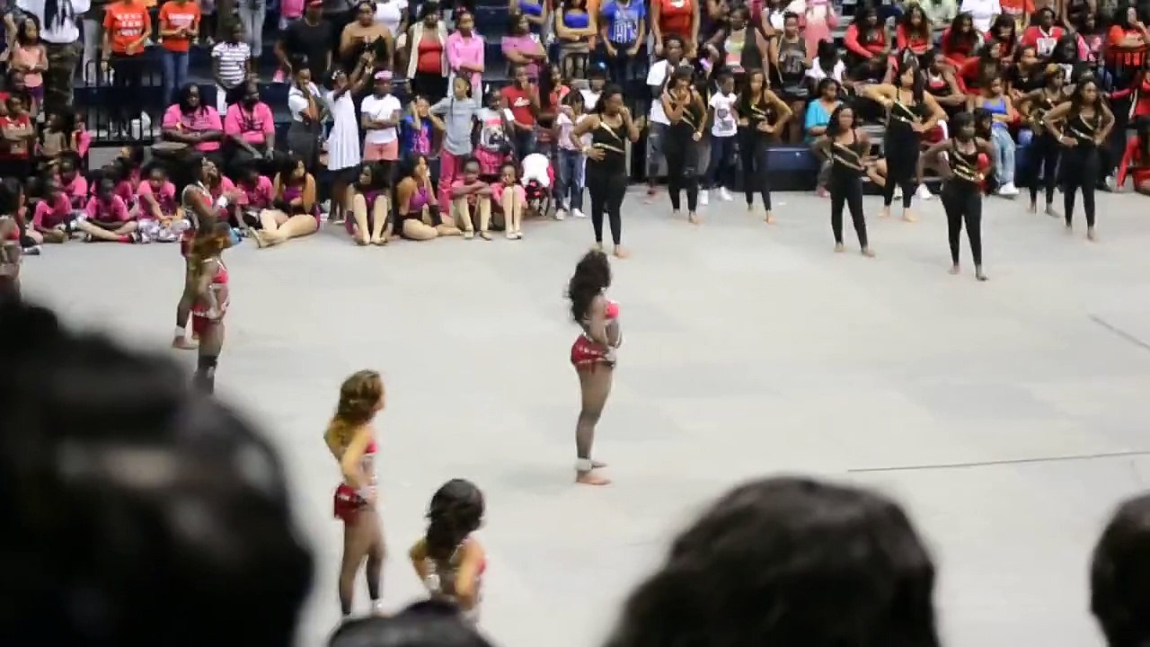 DANCING DOLLS DD4LSTANDS - IOS DANCE OR BUCK OFF COMP