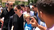 Angelina Jolie visita campo de refugiados na Turquia