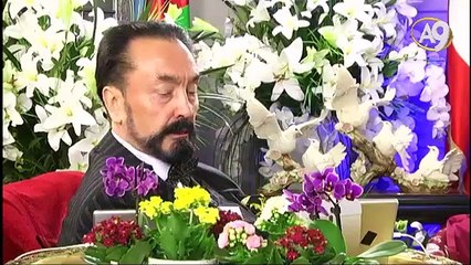 Kayahan’a Allah rahmet eylesin, sürekli dindar bir üslubu olan değerli bir sanatçımızdı