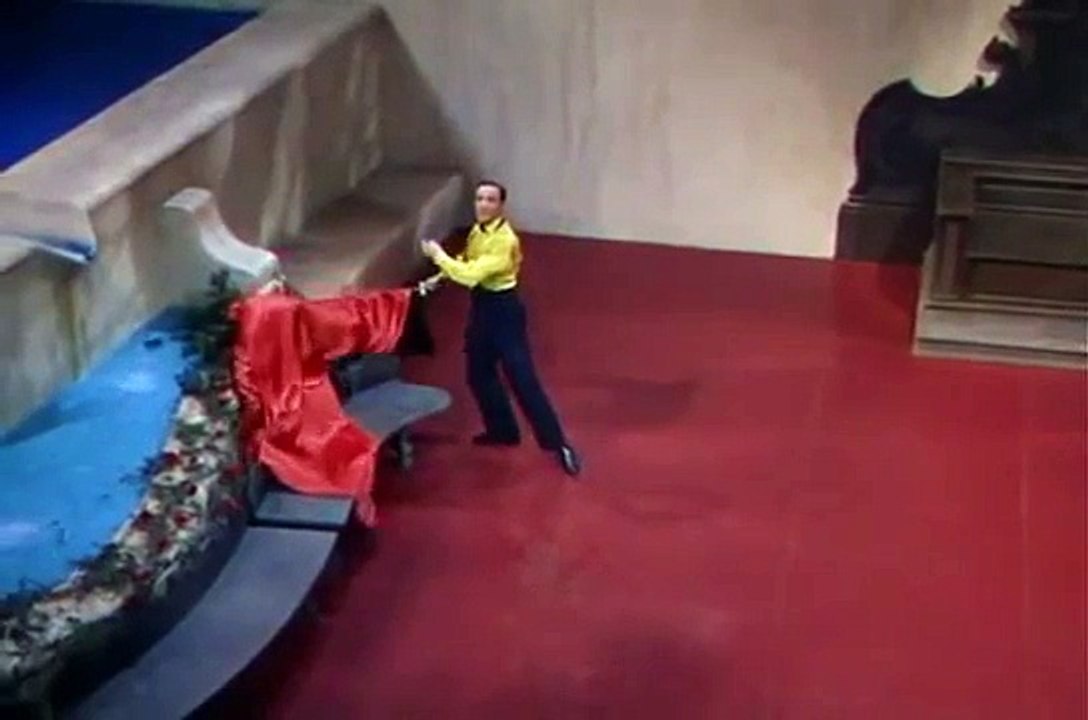 Anchors Aweigh (1945) Gene Kelly - La Cumparsita
