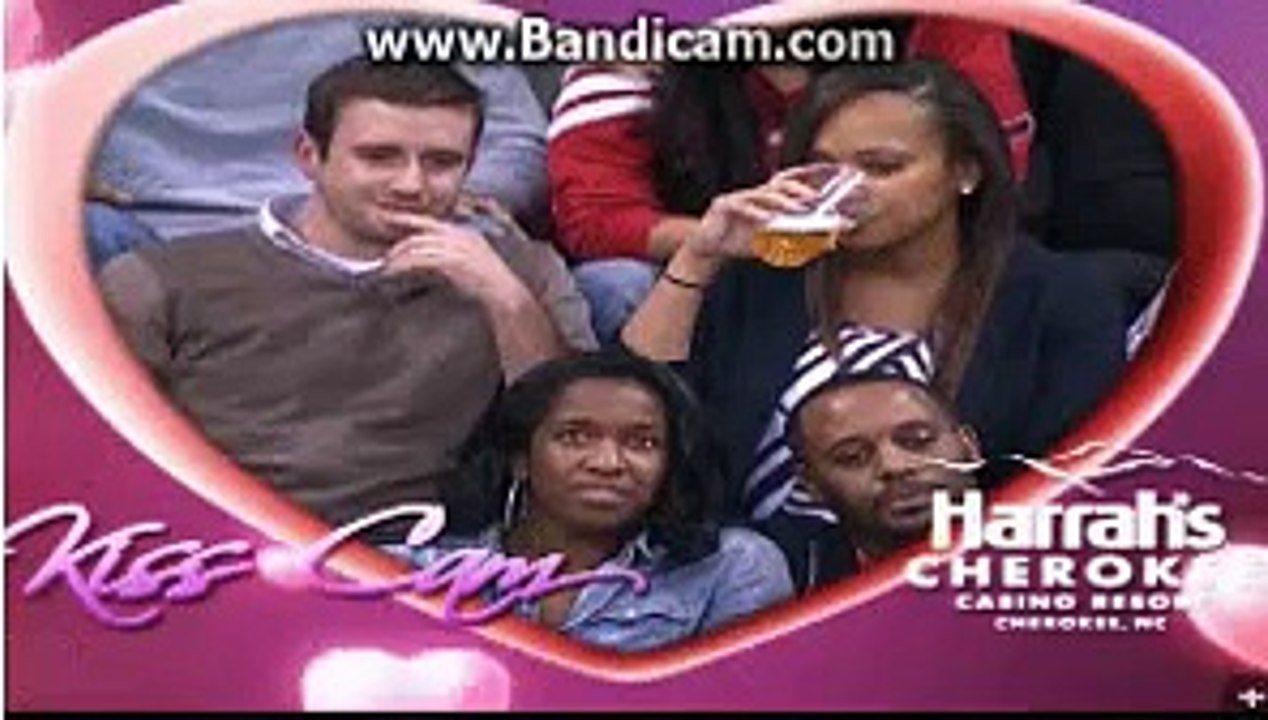 (2015) TOP 6 MOST EPIC MOMENTS "KISS CAM" ON AMERICAN FOOTBALL MATCH