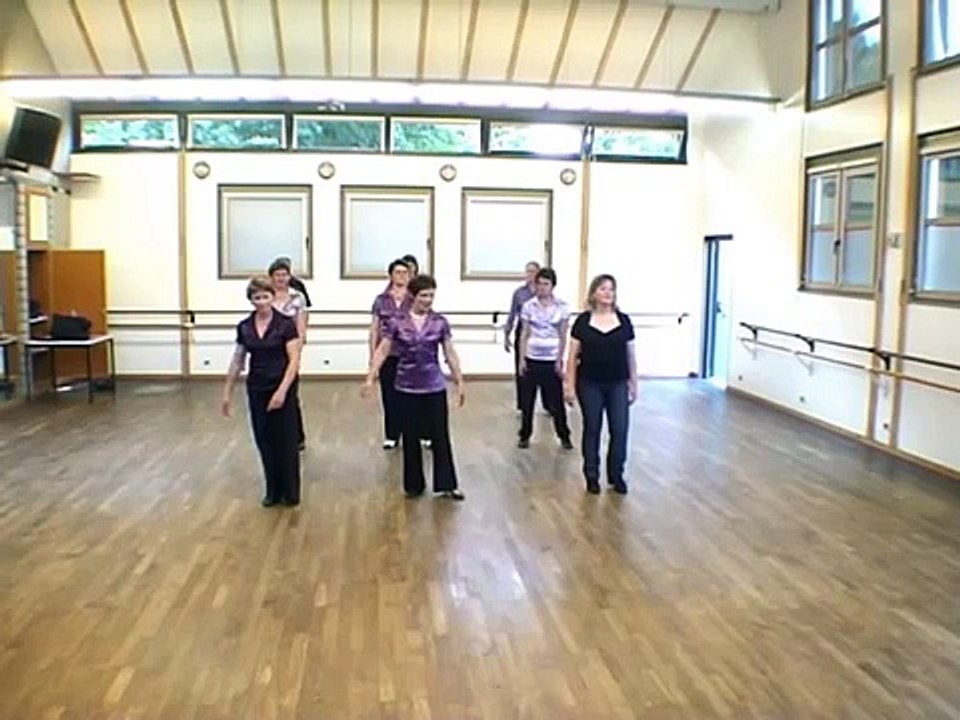 FIRST WALTZ - Line dance