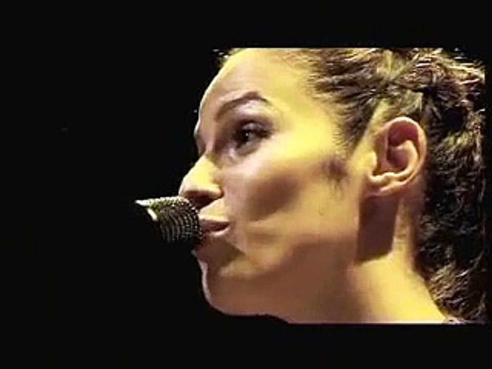 Elisa Tovati 9 mois english songs