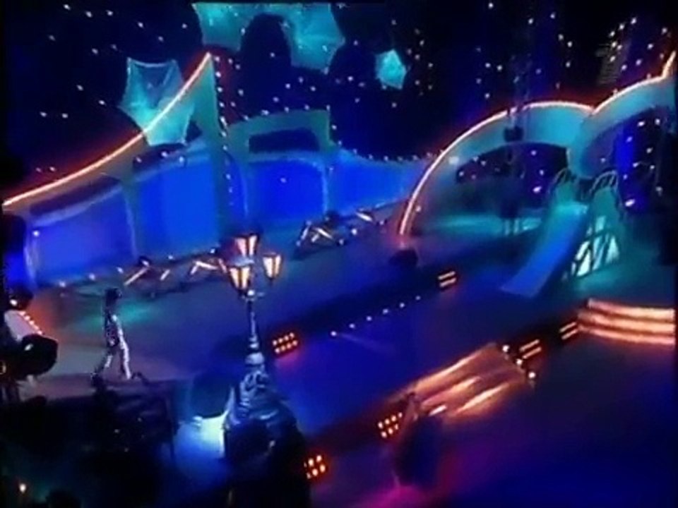 CC Catch Strangers by night