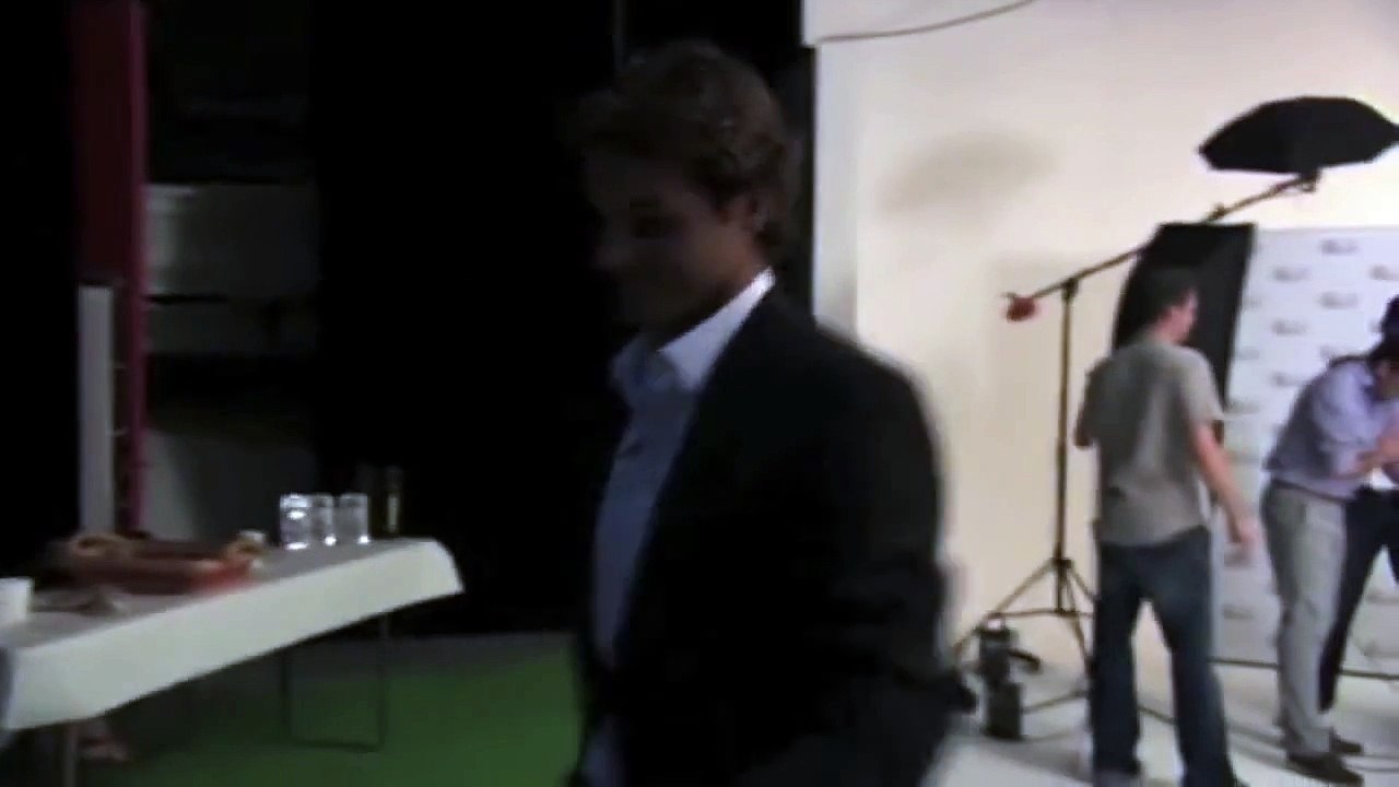 Roger Federer water bottle trick shot secrets unveiled