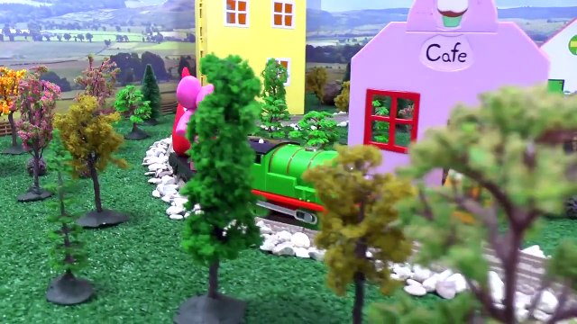 Pocoyo & Dora Play Doh Surprise Cones Disney Toys Thomas & Friends Frozen Princess Play-Doh