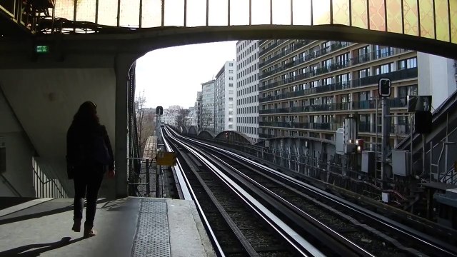 Metro Paris MP 73 RATP ligne 6 a Bir-Hakeim